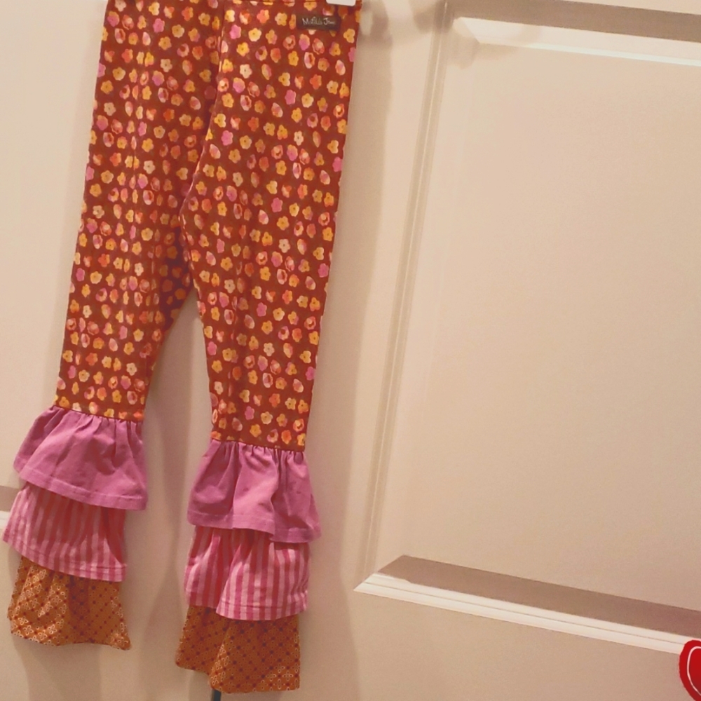 *EUC* floral triple ruffle pant!!!